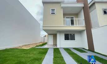 Imagem 2: Duplex com 4 suítes e amplo terreno em rua sem saída no centro do Eusébio!