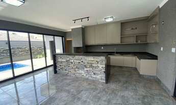 Imagem 6: Casa de condomínio para venda possui 260 metros quadrados com 3 quartos