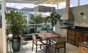 Imagem 2: Lindíssima cobertura com hidromassagem e área gourmet