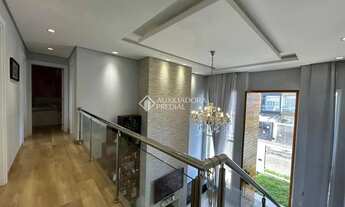 Imagem 7: Casa moderna com 3 suítes, 2 escritórios e excelente padrão construtivo