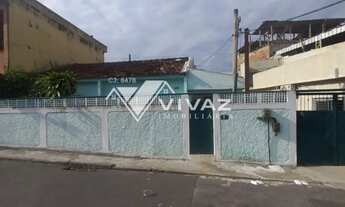 Imagem: Duas Casas com 01 e 02 Quartos e Garagem