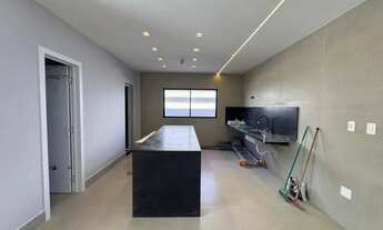 Imagem 7: Casa de alto padrão à venda em condominio club com 260 metros quadrados com 4 suítes. CREC