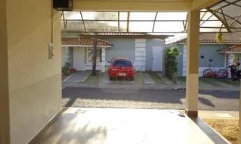 Imagem 2: Casa no condomínio Village Le Premier para venda