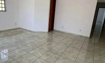 Imagem 3: Casa Térrea a venda com 3 quartos, 1 suíte no setor Garavelo