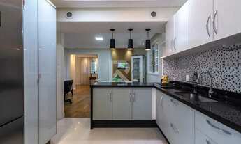 Imagem 5: Sobrado Frente Rua com Jardim Privativo, 3 Suítes e Jacuzzi à venda, 224 m² Santo Inácio