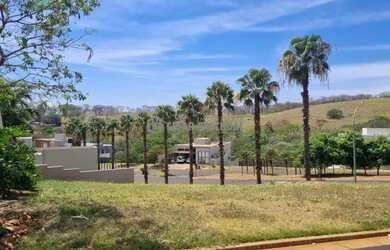 Imagem 4: Terreno Condomínio Alphaville Excelente Lote de Esquina com 629,08 m² Vista Livre Deslumbr