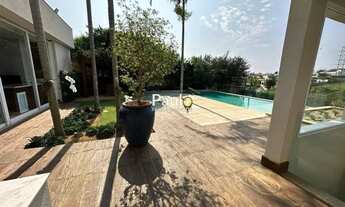 Imagem: Casa à venda no Parque das Araucárias