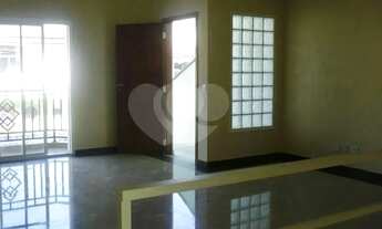 Imagem 6: Sobrado para aluguel e venda possui 175 metros quadrados com 3 quartos