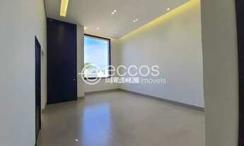 Imagem 7: Casa em condomínio à venda, 3 quartos, 3 suítes, 2 vagas, Alto Umuarama - Uberlândia/MG