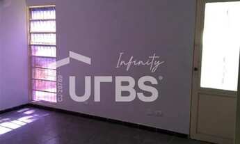 Imagem 3: Sobrado à venda no Setor Bueno, 5 quartos (1 suíte), Residencial Oásis, próximo à Rua T-54