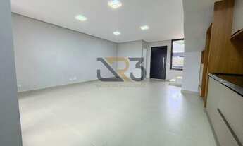 Imagem 5: Portal de Versalhes - Casa de rua