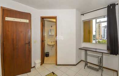 Imagem 4: Imóvel para venda tem 31 m² com 1 quarto em Cristo Rei - Curitiba - PR