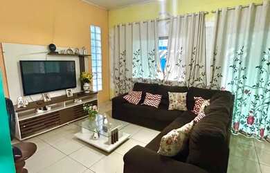 Imagem 4: Linda casa com piscina e edícula