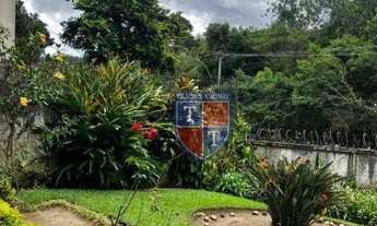 Imagem 2: CASA CONFORTÁVEL COM PISCINA, 3 QUARTOS (SENDO 2 SUÍTES) EM TERESÓPOLIS - BAIRRO DO GOLF