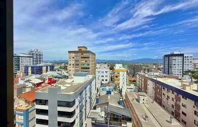 Imagem 3: 3 dormitórios com 2 vagas no centro de Capão da Canoa