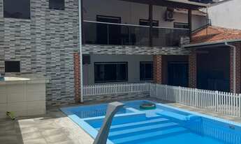 Imagem 2: Casa com piscina em Camboriú