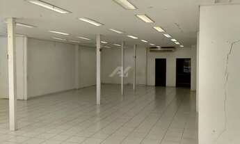 Imagem 4: Imóvel para aluguel com 320 metros quadrados com 4 quartos