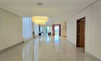 Imagem 2: CASA PARA ALUGUEL COM 4 QUARTOS (1 SUÍTE MASTER), VISTA PARA LAGOA e VARANDA GOURMET - Alp