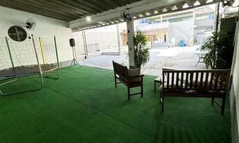 Imagem 2: CASA DE FESTA Casa com 2 banheiros