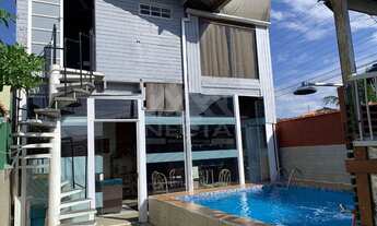 Imagem: SOBRADO À VENDA COM PISCINA NO MORRO DO