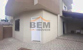 Imagem 3: Casa para Locação em Itajaí, Ressacada, 4 dormitórios, 1 suíte, 3 banheiros, 1 vaga