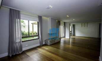 Imagem: Apartamento Duplex com 6 dormitórios à