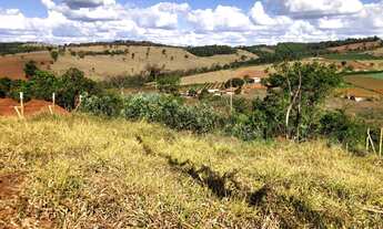 Imagem 2: Chácara financiada na roça com agua e luz aceito carro