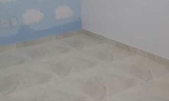 Imagem 2: Alugo apt de 2/4 sala, coz, banh, Var, aérea de serviço