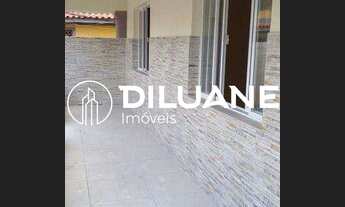 Imagem 4: Diluane Imóveis Vende. Excelente localização. Casa ampla com varandão. Quintal médio inte