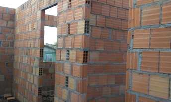 Imagem: Casa em fase de acabamento no cacal pireira