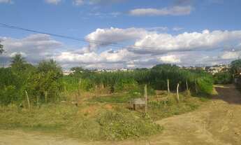 Imagem 5: Vendo-se terreno em construção