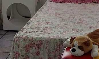 Imagem: Alugo quarto para moças