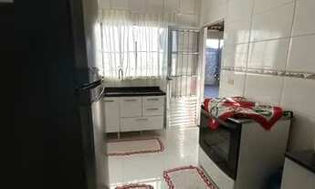 Imagem 4: Casa com piscina