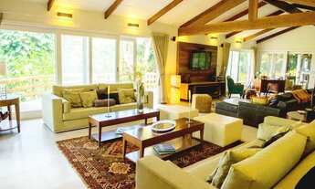 Imagem 2: Magnífica casa no Centro de Penedo, Itatiaia RJ!! Terreno de 7.800 m²