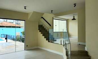 Imagem 3: Casa para aluguel e venda tem 300 metros quadrados com 5 quartos