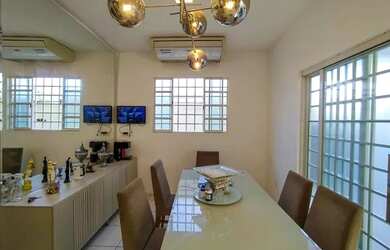 Imagem 6: ER- Oportunidade Bairro SACI- Casa Terrea- 4 Quartos-3 Suites- 3 Vagas- Quintal Amplo