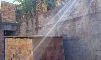 Imagem 7: Lote com casa Casa com 4 dormitórios