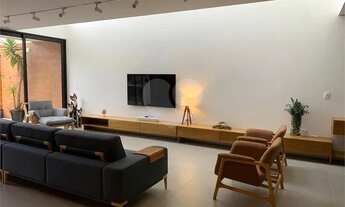 Imagem 2: Casa alto padrão, 5 suítes, 5 vagas, área de lazer, no Planalto Paulista em São Paulo