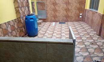 Imagem 4: VENDO OU ALUGO CASA 2 QUARTOS 90M² - QUINTAL - CENTRO DE DUQUE DE CAXIAS