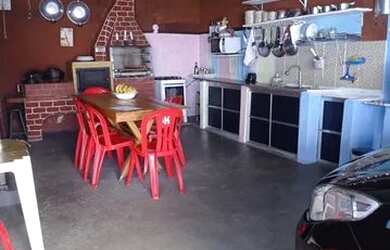 Imagem 5: Casa 2 quarta, área de churrasco e piscina