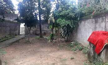 Imagem 2: Lote com 02 residências