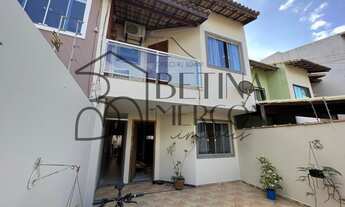 Imagem 5: VENDE Excelente duplex com 03 quartos sendo 01 suíte com sacada no Jardim Vitória. Macaé/R