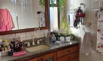 Imagem 6: Apartamento Padrão Vila Seixas apartamento com 3 dormitórios com armários sendo 1 suíte