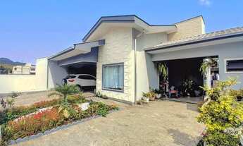 Imagem: Casa à venda, 2 quartos, sendo 2 suítes