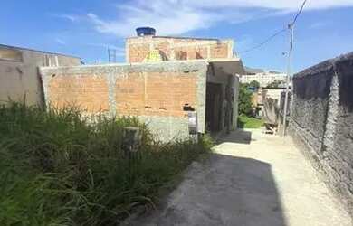 Imagem 3: Casa em Abolição, garagem, escada, obra iniciada