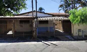 Imagem 4: Casa aluguel frente e fundo bairro Eldorado