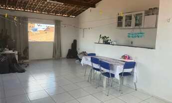 Imagem 2: Aluga-se casa em Dix sept rosado