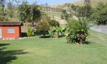 Imagem 5: Sitio em Sabauna (IPTU), asfalto até a porta