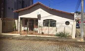 Imagem 2: Venda de Casas / Padrão na cidade de Pouso Alegre