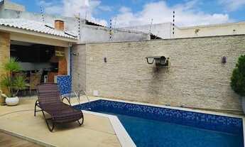 Imagem 2: Casa para venda possui 240 metros quadrados com 4 quartos em Vila Norma - Valinhos - SP